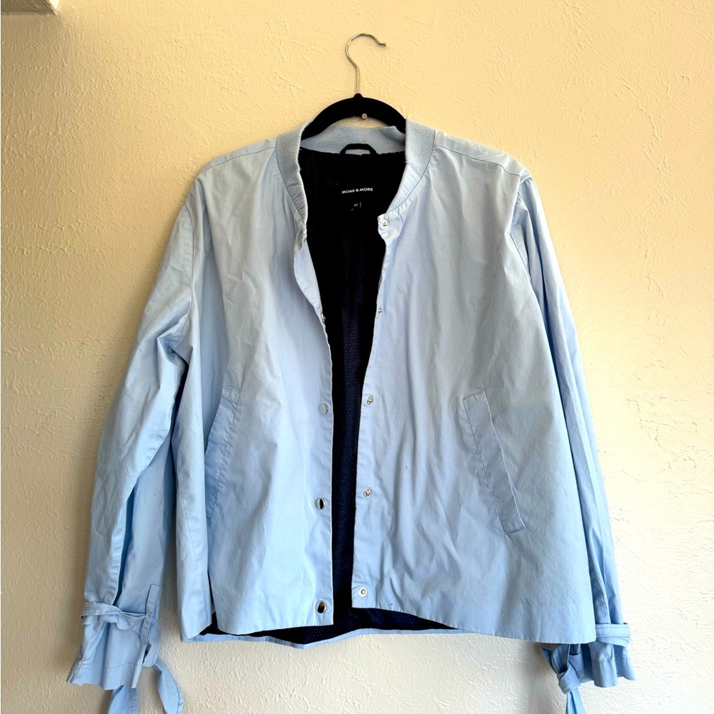 Lightweight, stylish jacket